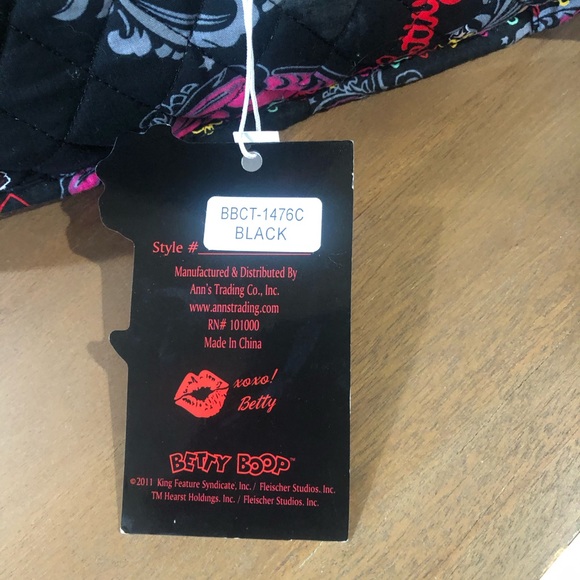 Authentic Betty Boop Overnight Duffel/Duffle Bag - Picture 7 of 14